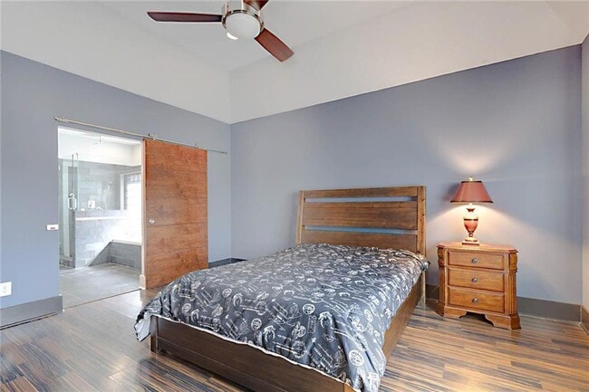 Building Photo - 2583 Mimms Ln