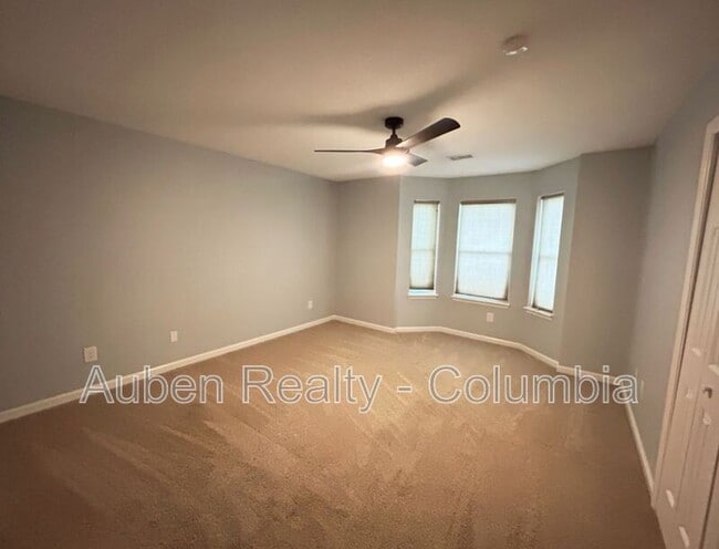 Building Photo - 5 Southwell Ct