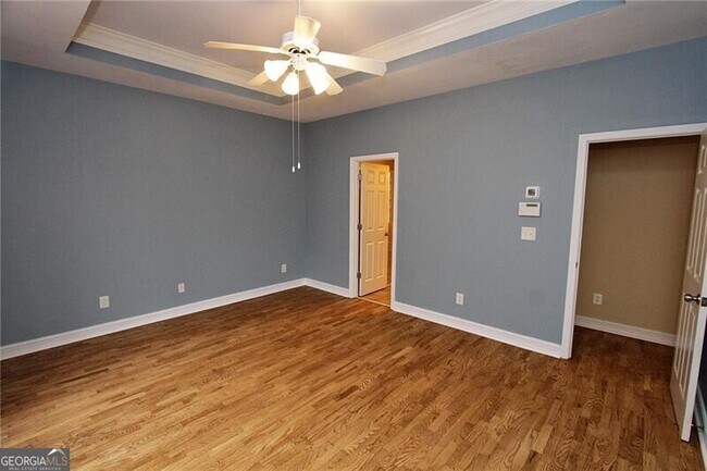 Building Photo - 1360 East Gate Ct SE