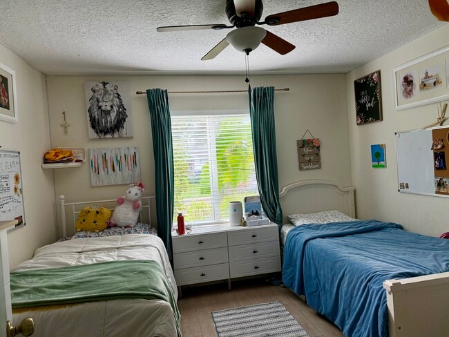 Building Photo - 14415 SW 142nd Ct