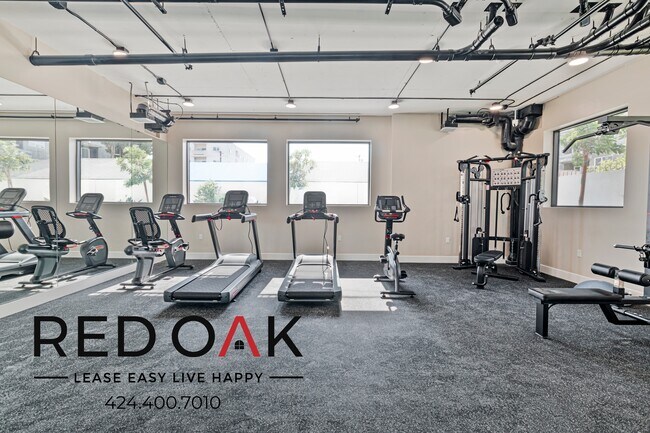 Building Photo - 1037 Dewey Ave