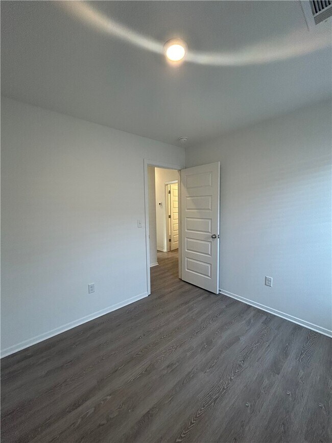 Building Photo - 112 NW 67th Ave