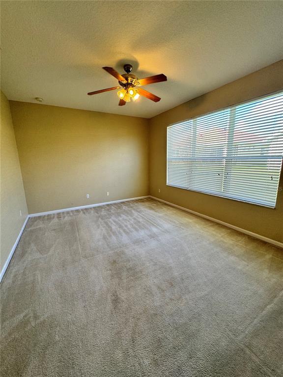 Building Photo - 2327 Meadow Oak Cir