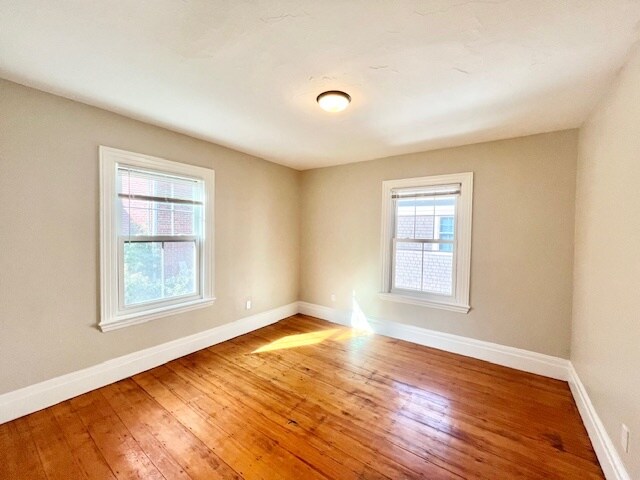 Building Photo - 49 Forbes St