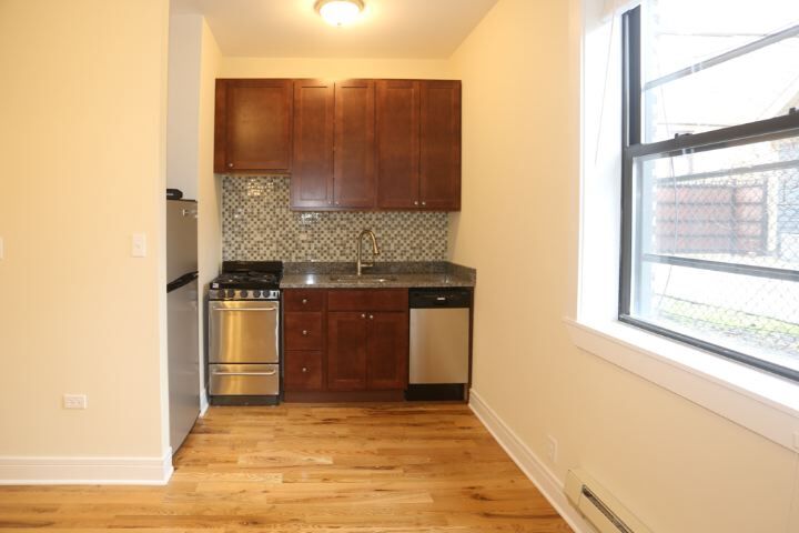 Building Photo - 4551 N Damen