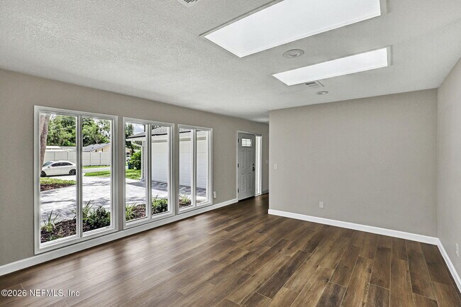 Building Photo - 12522 Macaw Dr