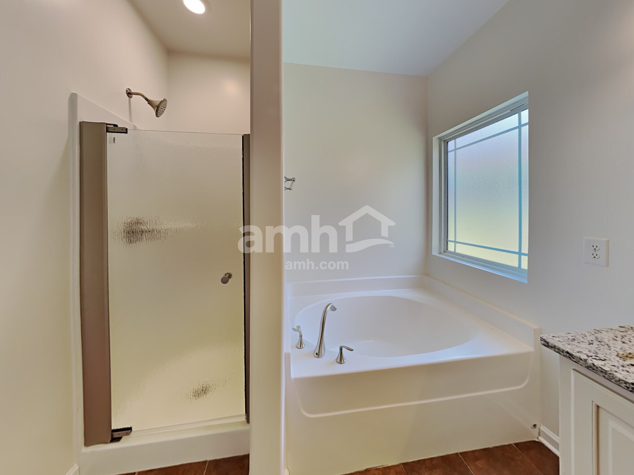 Building Photo - 300 Winding Branch Ct