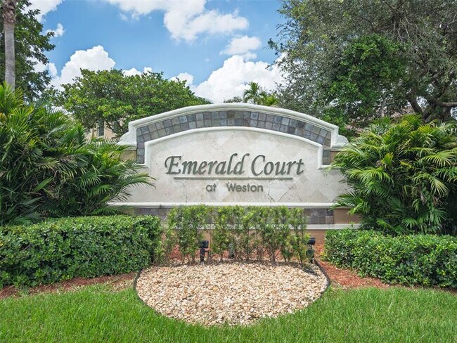 Building Photo - 16045 Emerald Cove Rd