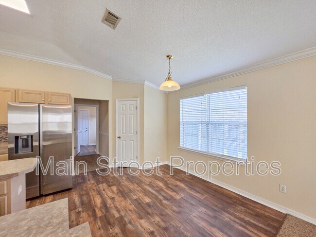 Building Photo - 1057 Freeboard Blvd