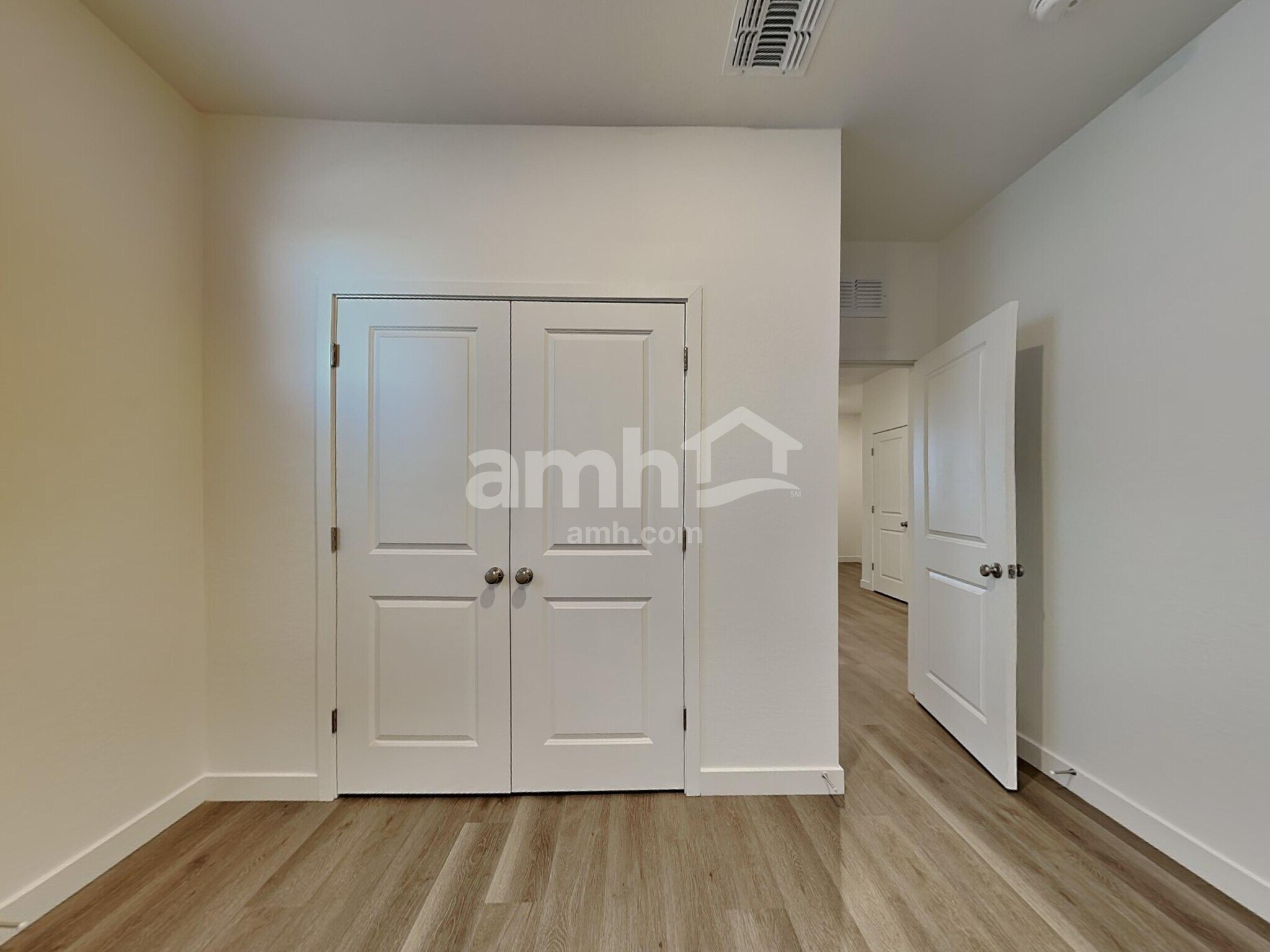 Building Photo - 20177 W Thomas Rd