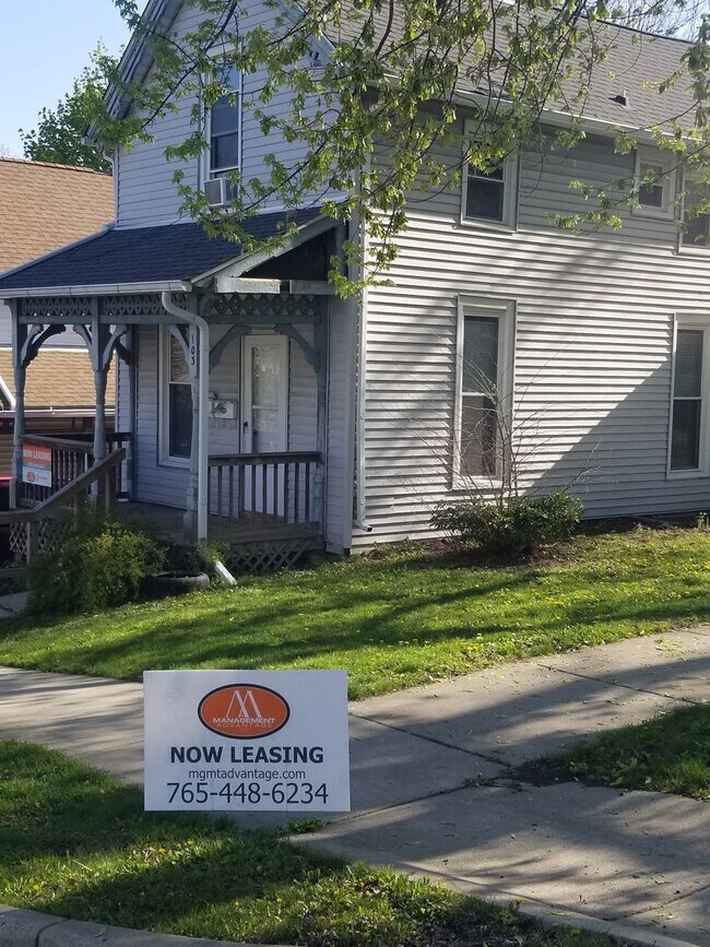Building Photo - 103 Asher St