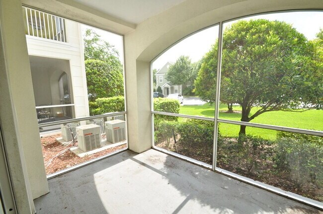 Building Photo - 12861 Madison Pointe Cir