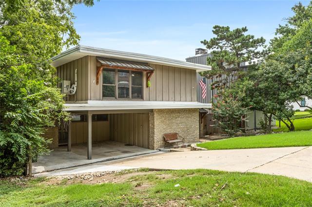 Building Photo - 2733 Sandage Ave