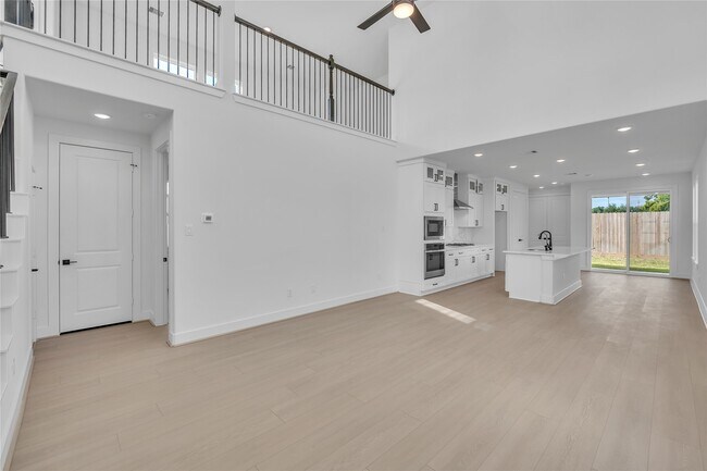 Building Photo - 4320 Avron Dr