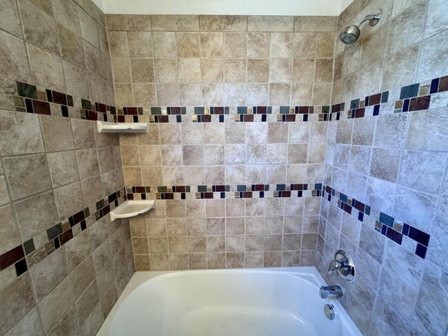 Building Photo - 11260 Jersey Way