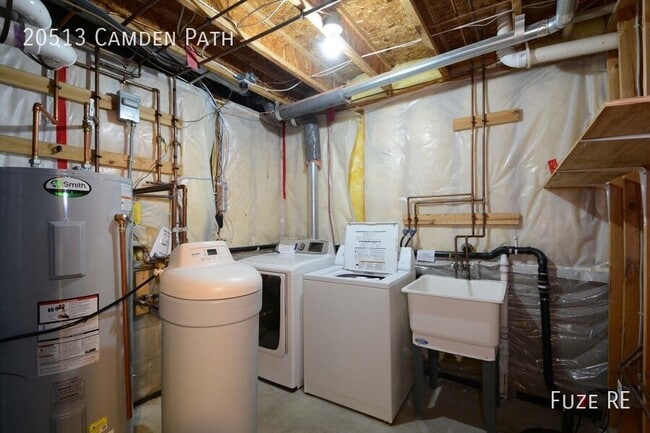 Building Photo - 20513 Camden Path