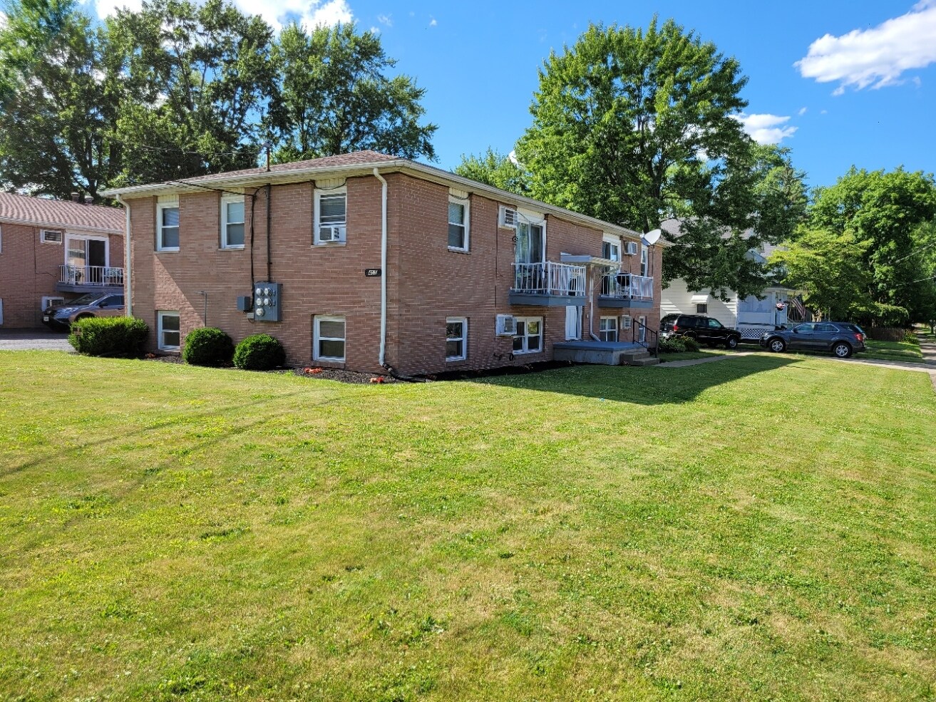 Building Photo - 455 8th St