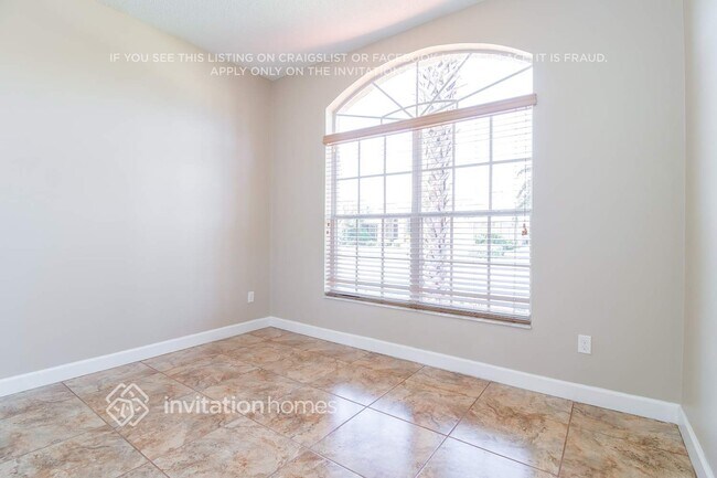 Building Photo - 2102 Drive Way