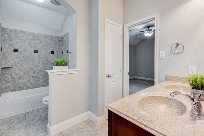 Building Photo - 27714 Dalton Bluff Ct