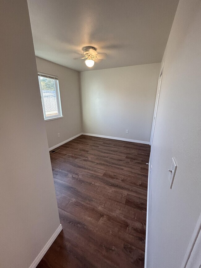 Building Photo - 8220 Medicine Bow Cir