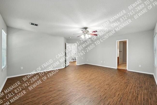 Building Photo - 9141 Saratoga Rd