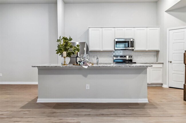 Building Photo - 428 Cross Barn Blvd