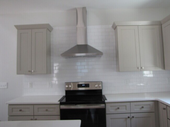 Building Photo - 303B Truce Street, Durham NC  27703