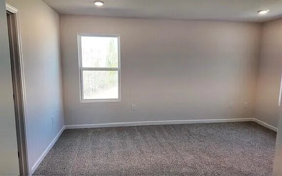 Building Photo - 6553 Burleson Blvd