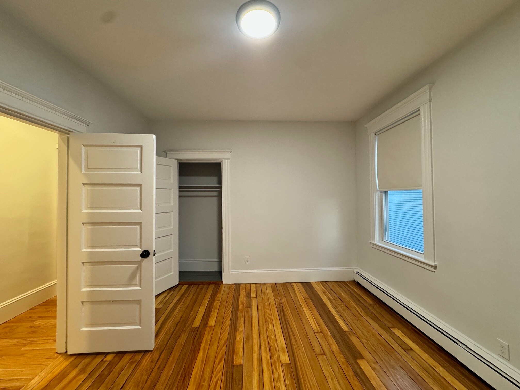 Building Photo - 136 Sharon St