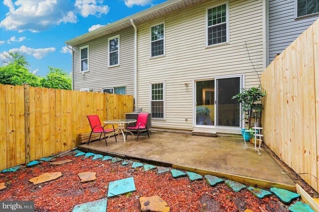 Building Photo - 16110 Hayshire Ct
