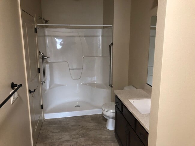 Building Photo - 2810 Bobcat Dr