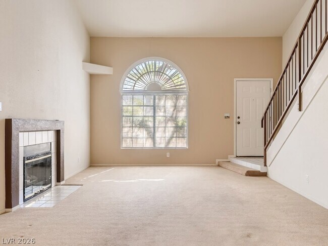 Building Photo - 1045 Grammy Dr