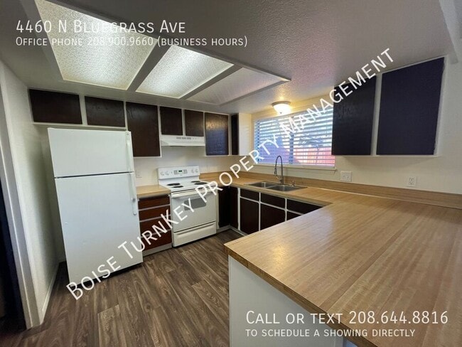 Building Photo - 4460 N Bluegrass Ave