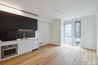 Building Photo - 388 Fulton St