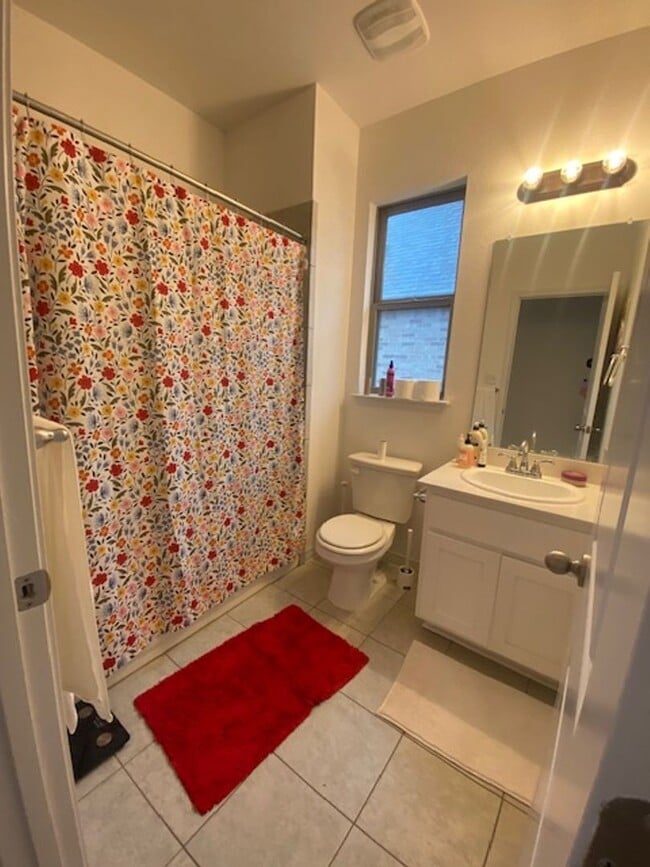 Building Photo - Gorgeous 3 Bed 2 Bath Home in La Cima with Fenced Yard!