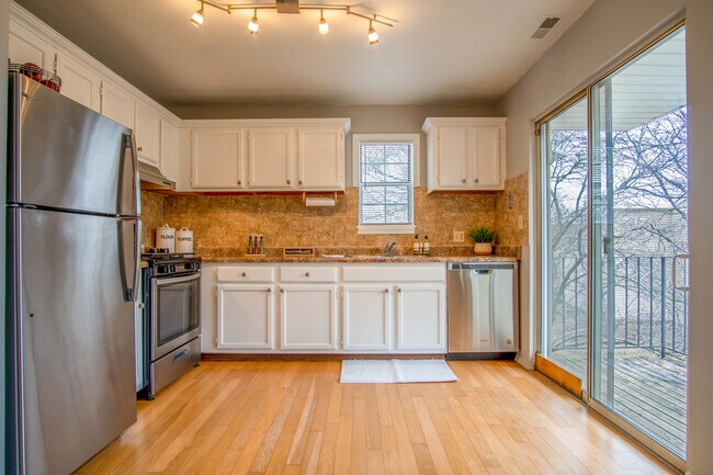 Building Photo - 15 Gant Cir
