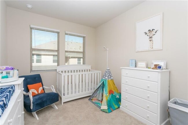 Building Photo - 6814 E Riverside Dr