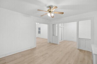 Building Photo - 616 Chestnut St