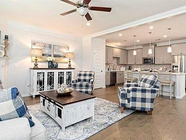 Building Photo - 5158 City Walk Dr