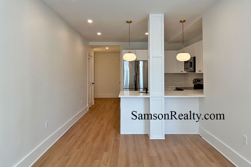 Building Photo - 31 Hope St