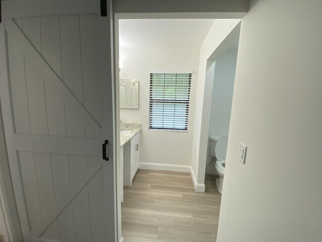 Building Photo - 17389 63rd Rd N