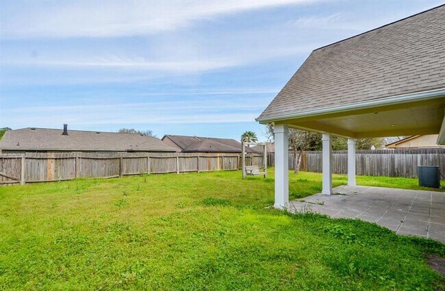 Building Photo - 3338 Walhalla Dr