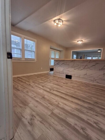 Building Photo - 3954 N 20th St