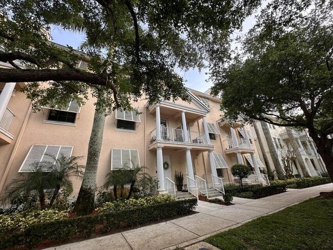 Building Photo - 1460 Corbison Point Pl