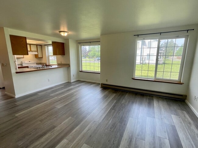 Building Photo - 2 Bed, 2 Bath Apartment in Blaine