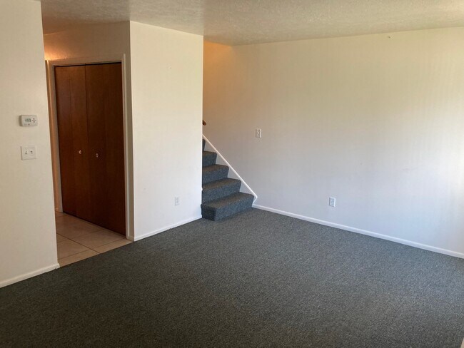Building Photo - 4327 S 700 W