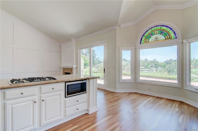 Building Photo - 24261 Cascades Dr