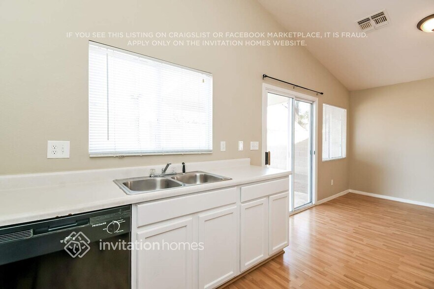 Building Photo - 11454 E Camino Cir