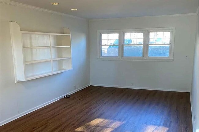 Building Photo - 216 Devore Rd