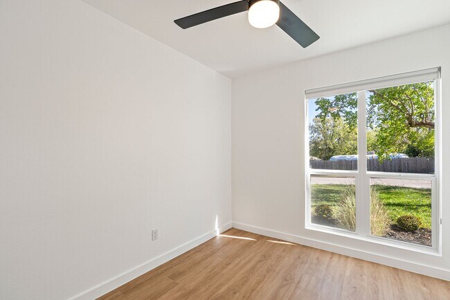 Building Photo - Beautifully Renovated East Austin Home with Large Fenced Yard